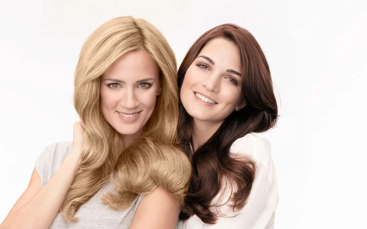 
			La marca de coloración presenta su nuevo comercial junto a su embajadora Paula Chaves y Carla Moure.