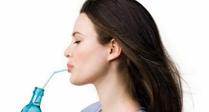 En la Argentina tomamos, apenas dos vasos de agua por día y seis de otras bebidas e infusiones azucaradas ¿La clave para estar bien? Modificar hábitos cotidianos.