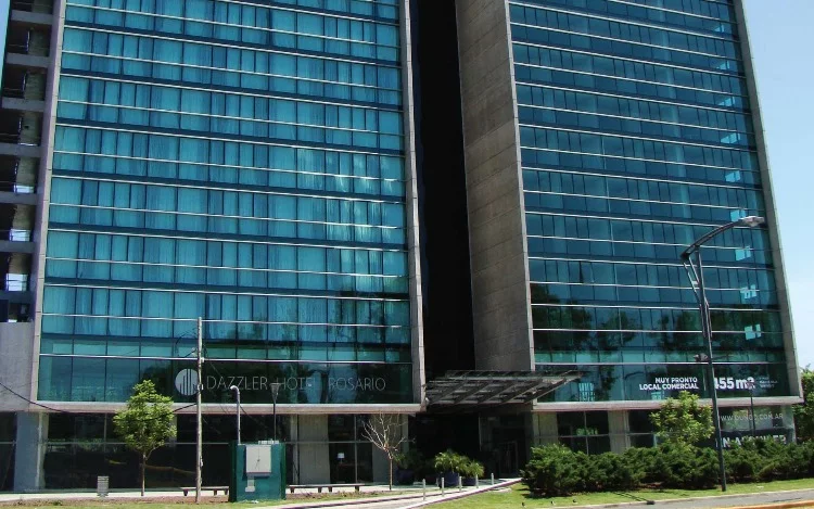 
			Con este hotel ideal para una escapada, Wyndham Hotel Group suma una nueva propiedad a su oferta en la ciudad santafesina.