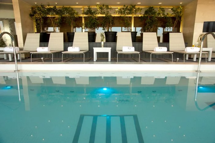 
			La cadena hotelera Alvarez Argüelles ofrece distintas promociones para disfrutar de las vacaciones de invierno en distintos puntos del país.