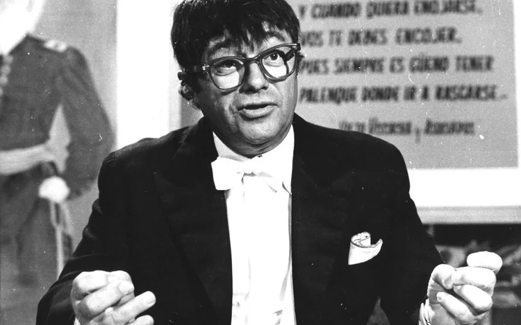 
			Mientras al país le duele la eterna crisis, la desocupación, la pobreza, la inflación o la última medida del gobierno de turno, los maestros del humor han quitado las penas.