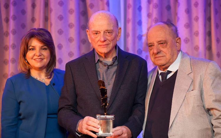 
			El Hotel Costa Galana realizó la entrega del premio en un exclusivo cocktail.