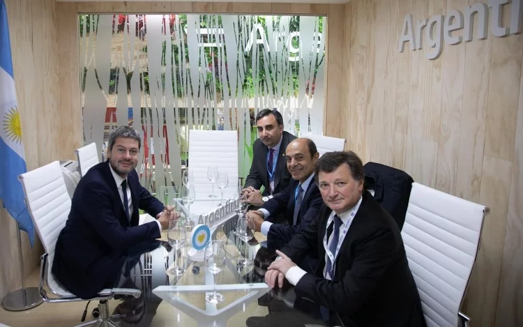 También te puede interesar esta nota... FAEVYT se reunió con el Ministro Matías Lammens por la aplicación del Impuesto PAIS