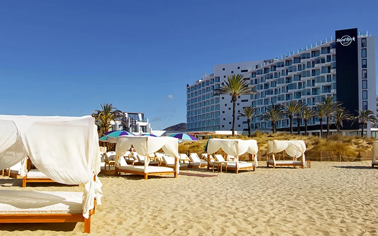 
			La nueva temporada llega con espectáculos exclusivos y las mejores fiestas en un entorno vibrante y de lujo.