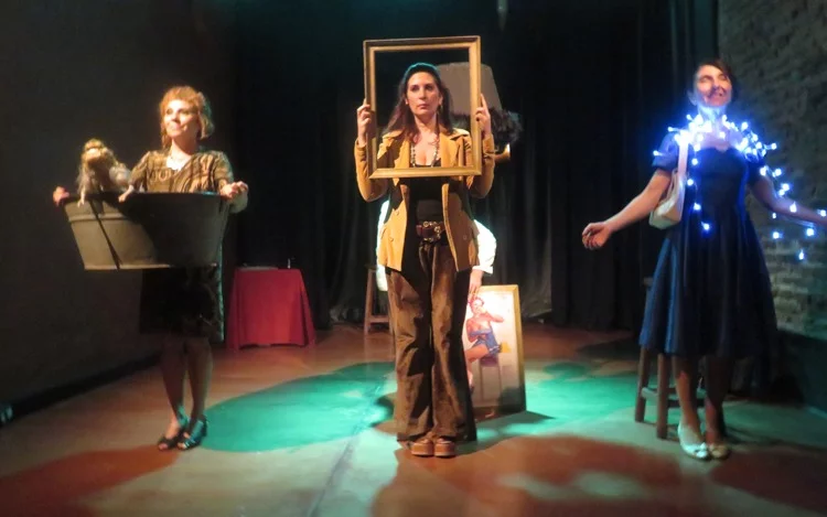 
			"La palabra dice lo que dice y además más, y otra cosa”, Alejandra Pizarnik