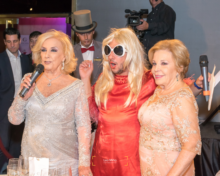 Mirtha Legrand junto a "Estelita", el personaje de Jay Mamon y María del Carmen Alvarez Argüelles