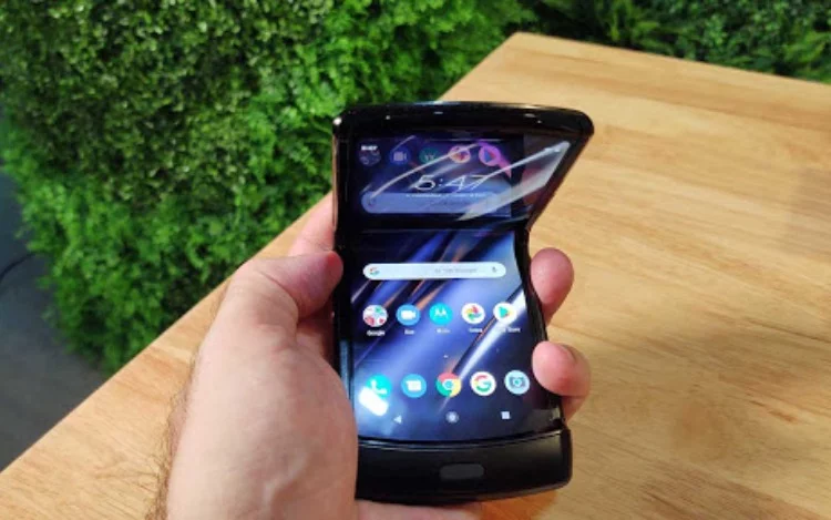 
			Los usuarios de motorola razr y motorola edge contarán con este beneficio exclusivo.