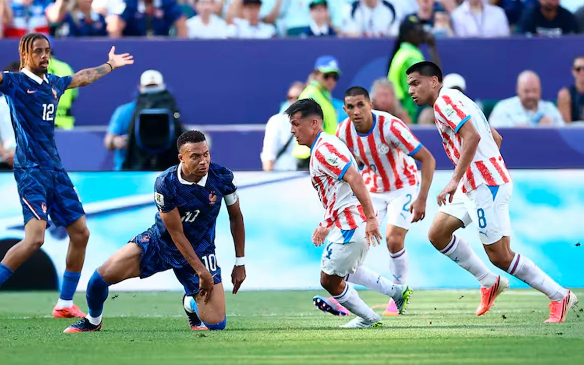 
			Francia le ganó a Paraguay con un penal decisivo y dejó atrás a uno de los equipos que más había sorprendido en el Mundial.
