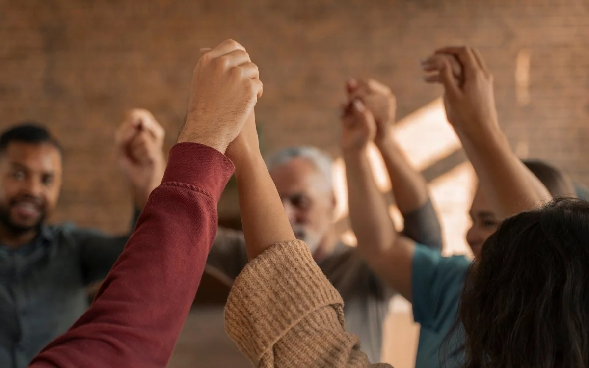 El poder oculto detrás del compromiso: por qué algunos avanzan cuando otros se rinden
