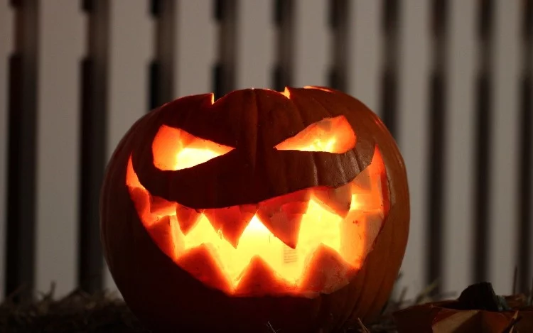 ¿Por qué Halloween no da miedo, pero la muerte sí?