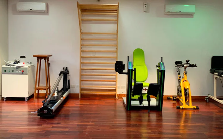 
			INECOGYM nace como una propuesta adecuada a las necesidades de las personas mayores, con un entrenamiento combinado físico y cognitivo.