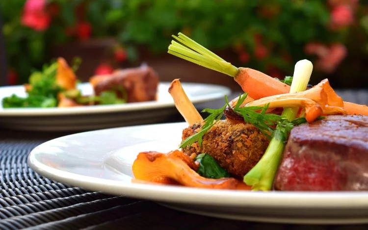 Recomendaciones saludables para evitar el atracón en las fiestas de Navidad y Año Nuevo