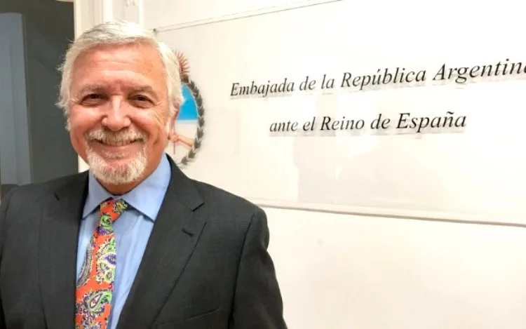
			Una enseñanza de que es posible el crecimiento cuando se suman voluntades y esfuerzos, en busca de objetivos comunes, para la grandeza de un territorio y de un país.