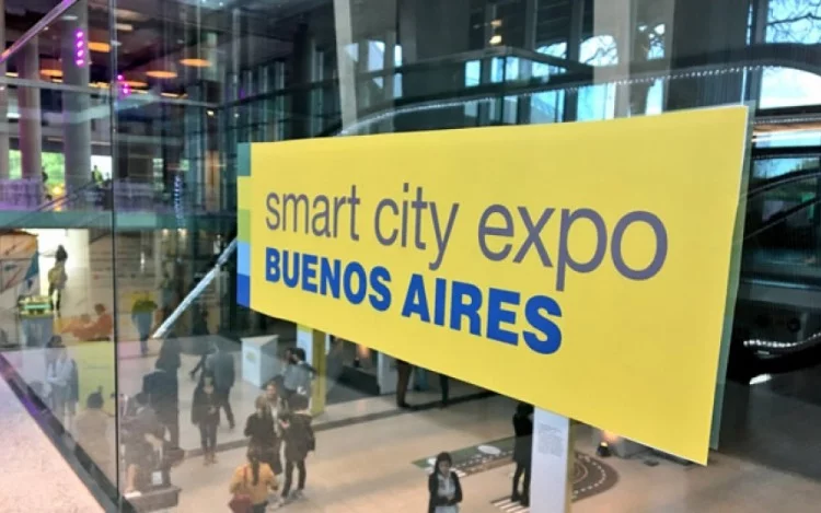 
			La segunda edición de Smart City Expo Buenos Aires, se realizará el miércoles 24 y jueves 25 de abril en el Centro de Convenciones Buenos Aires, con una fuerte presencia de Aeroterra, referente en el país en sistemas de inteligencia en geo-localización.
