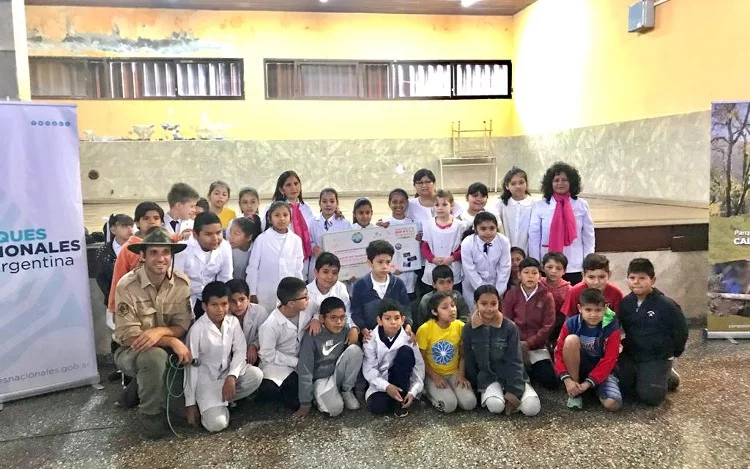 
			Los alumnos premiados viajarán al Parque Nacional Iguazú. Participaron chicos de 4to grado de escuelas de todo el país.