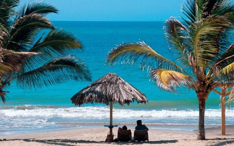 Las joyas de la costa peruana: Perú ofrece una experiencia única que combina belleza paisajística, historia, gastronomía sobresaliente y naturaleza.