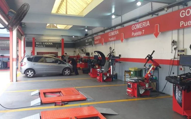 Quienes tengan el auto con patente terminada entre 2 y 7; y este año no pasaron por el taller, deben hacer revisión técnica para salir a la ruta.