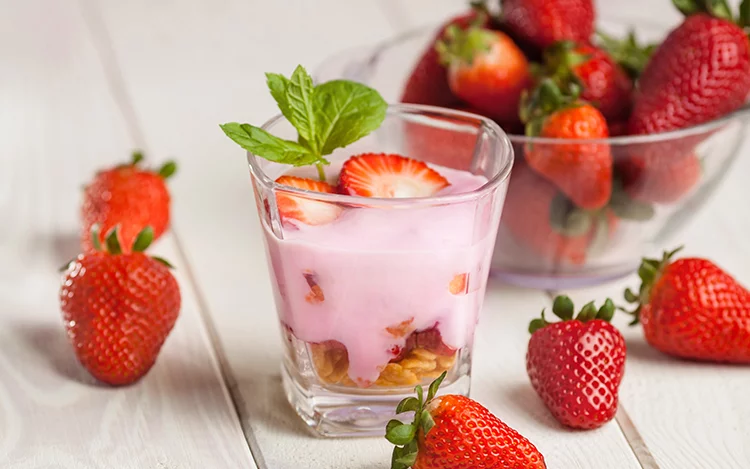 Desde comienzos de la pandemia, la comida casera se ha revalorizado. Un poco por cuidado de la higiene y la seguridad alimentaria; otro poco porque el encierro resulta muy tentador para probar nuestras dotes en la cocina; y por último, para cuidar nuestra salud. En este boom de lo “hecho en casa” y lo saludable, los alimentos fermentados se erigieron como grandes aliados.